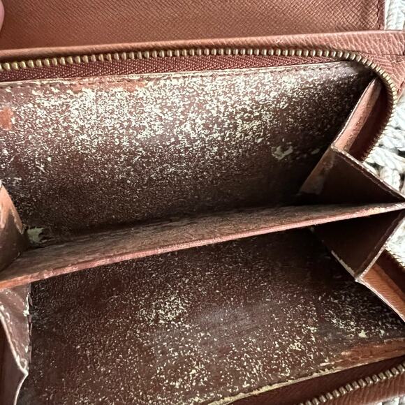 Louis Vuitton Porte Monnaie Tresor Monogram Wallet - Picture 8 of 10